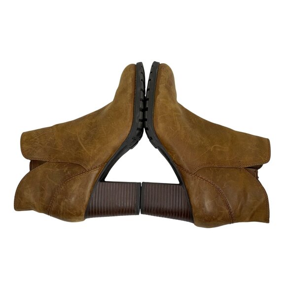 Clarks Verona Trish Brown Distressed Leather Ankle Booties Heel Boot Womens 9.5M - Picture 5 of 9